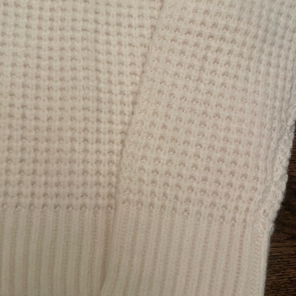 Ann Taylor Button Neck Cream Sweater - Brand New - Large - Picture 4 of 5